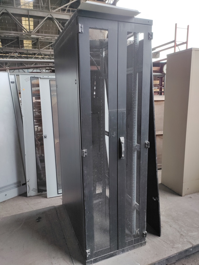 Armoire réseau