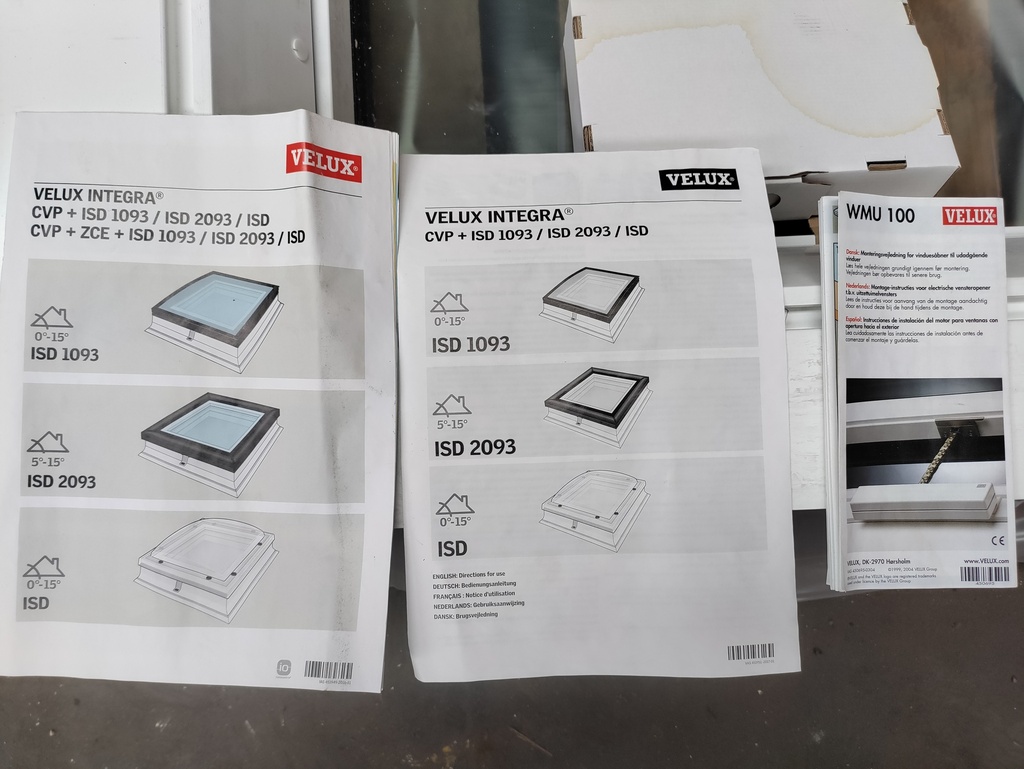 Fenêtre de toit plat VELUX 80x80