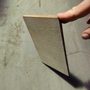 Carrelage beige sablé