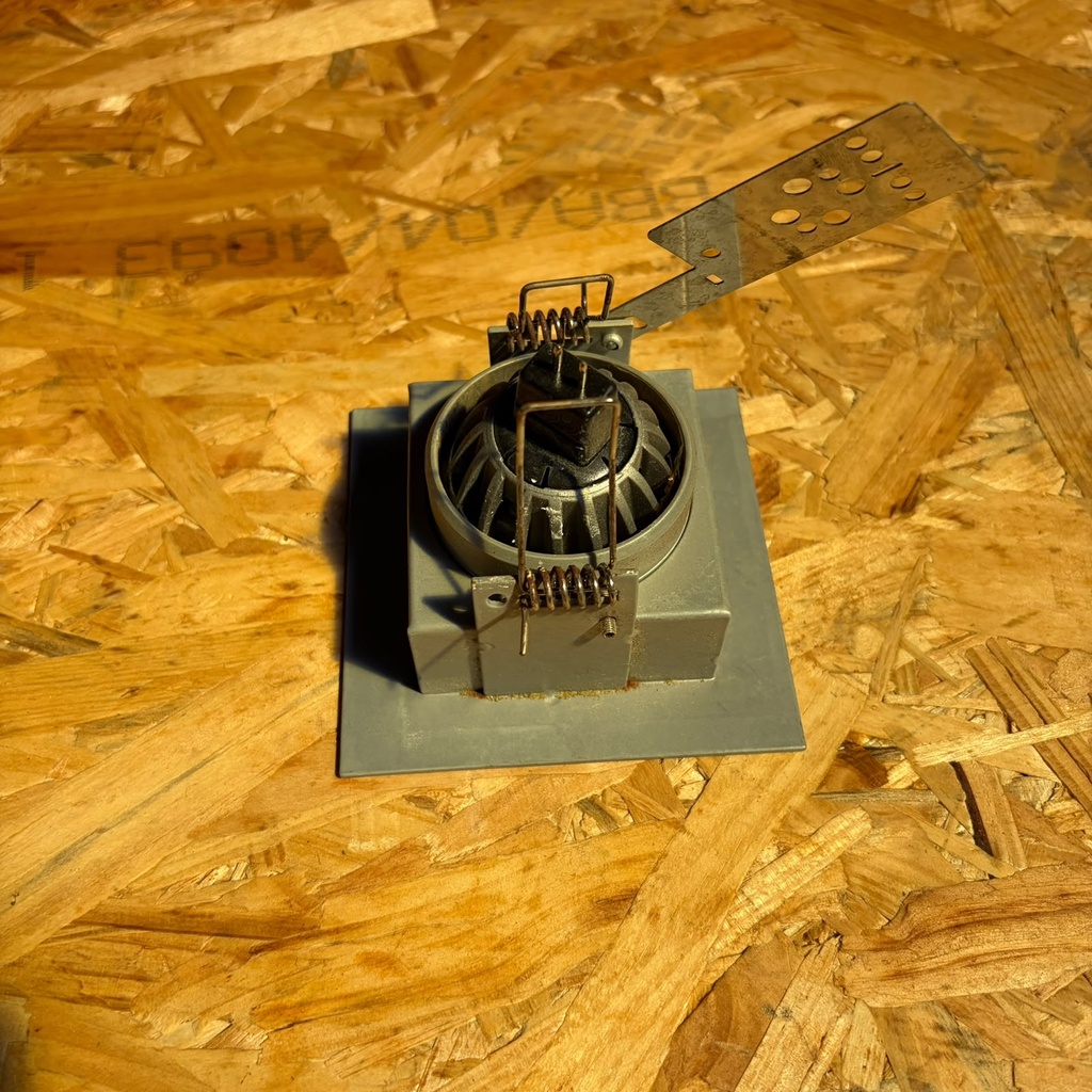 Spot encastrable orientable