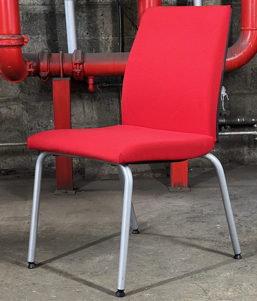 Chaise en tissu Rouge