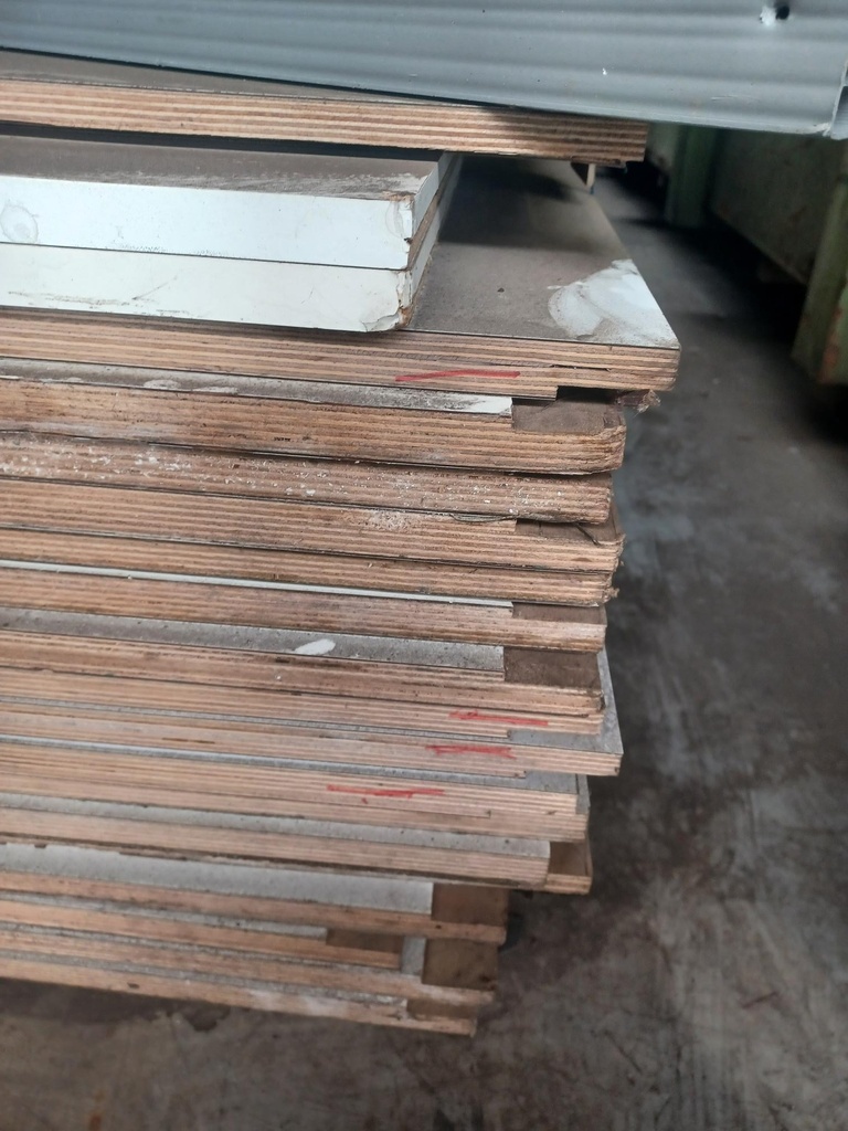 Panneaux multiplex mélaminés 2 faces blanc