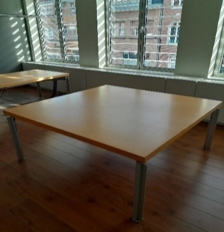 Table de Bureau carrée