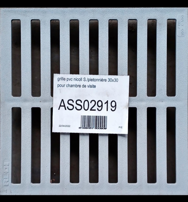 Grille PVC évacuation eaux