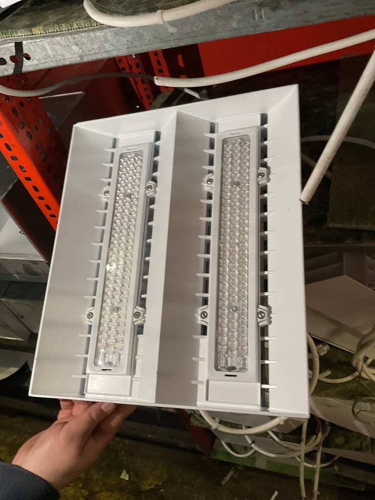 Suspension LED industrielle