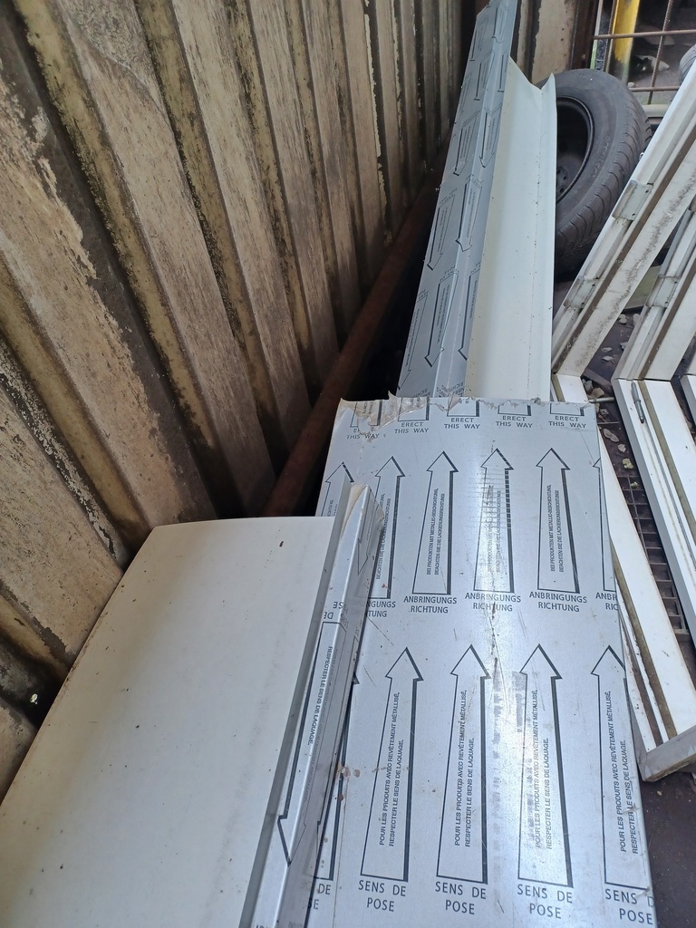 Panneau metallique galvanisé