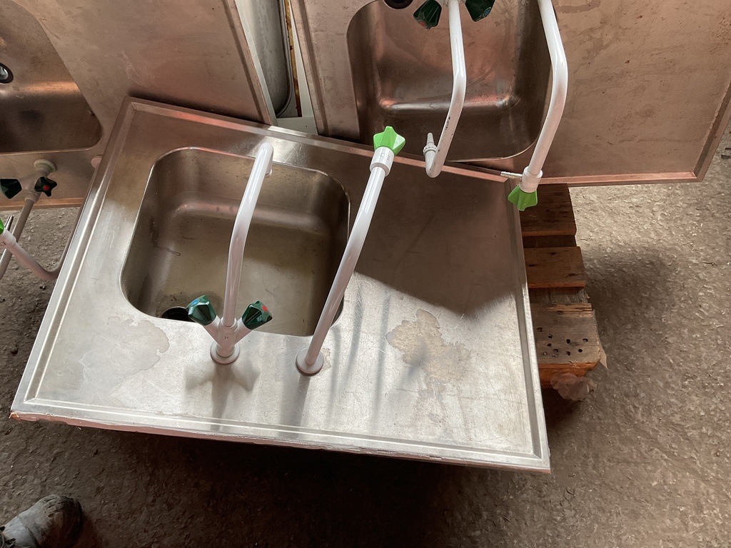 Évier de laboratoire