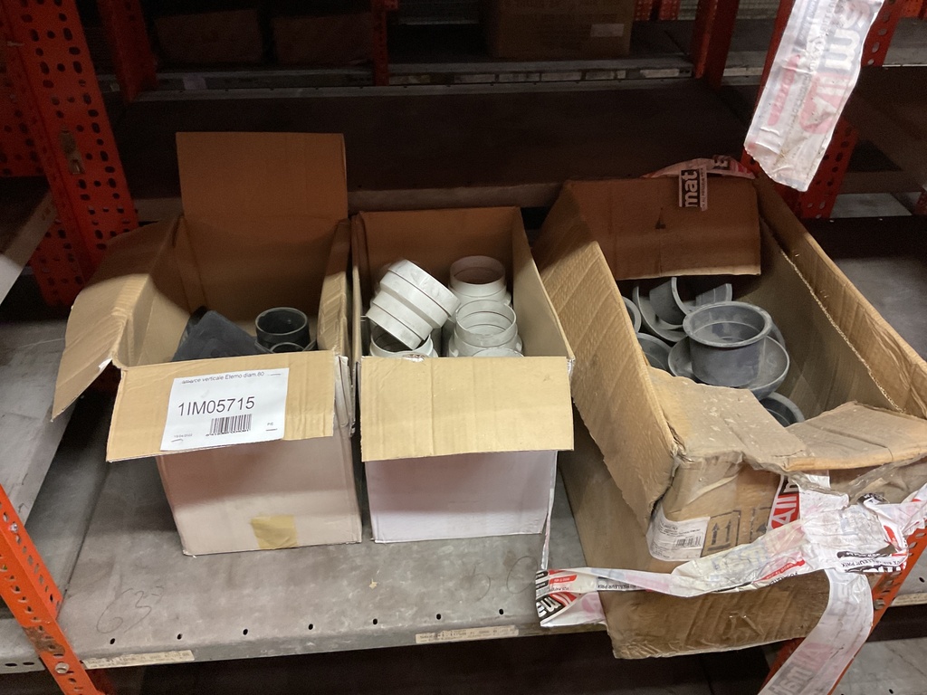 Matériel pour gouttière PVC