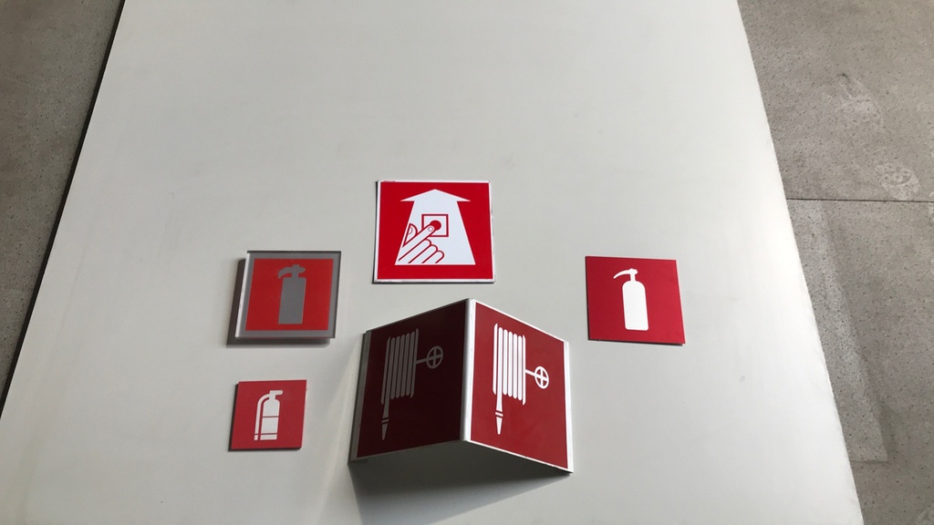 Signalétiques diverses