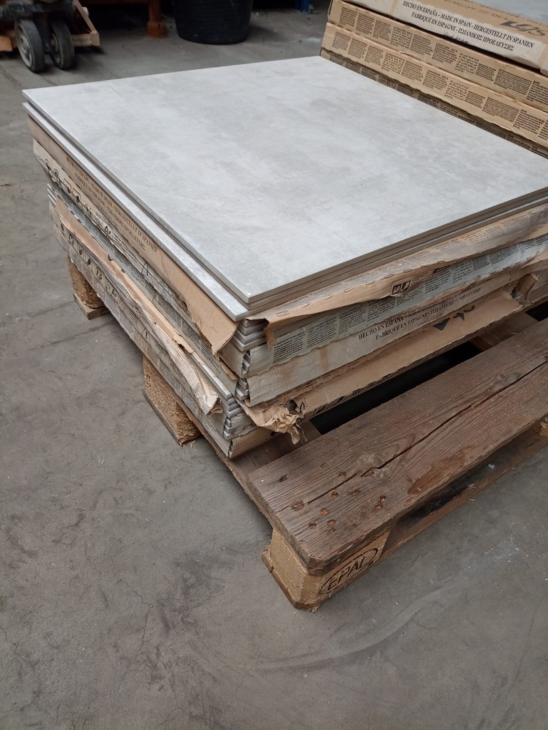 Carrelage et plinthe Space gris