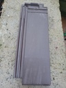 Tuile brune longue