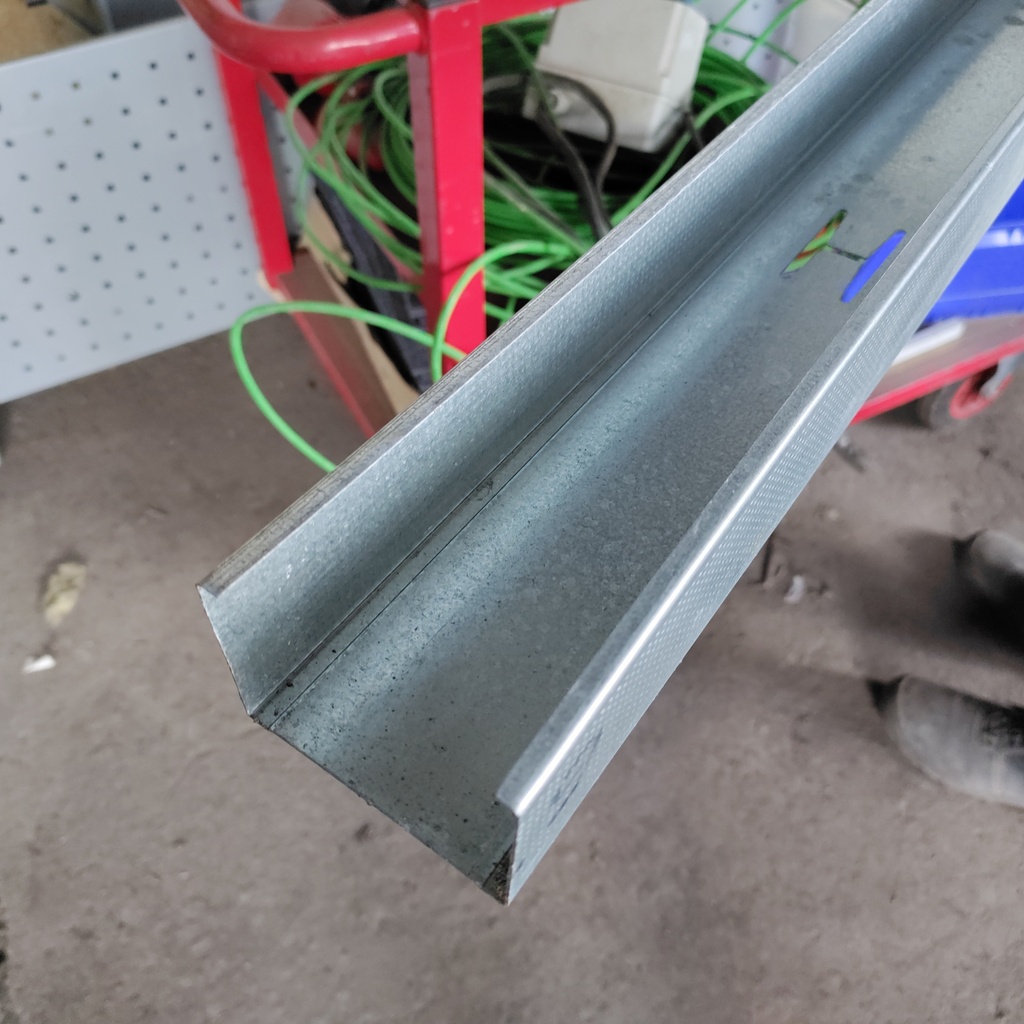 Metalstud