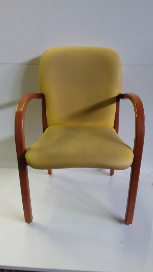 Fauteuils en similicuir jaune