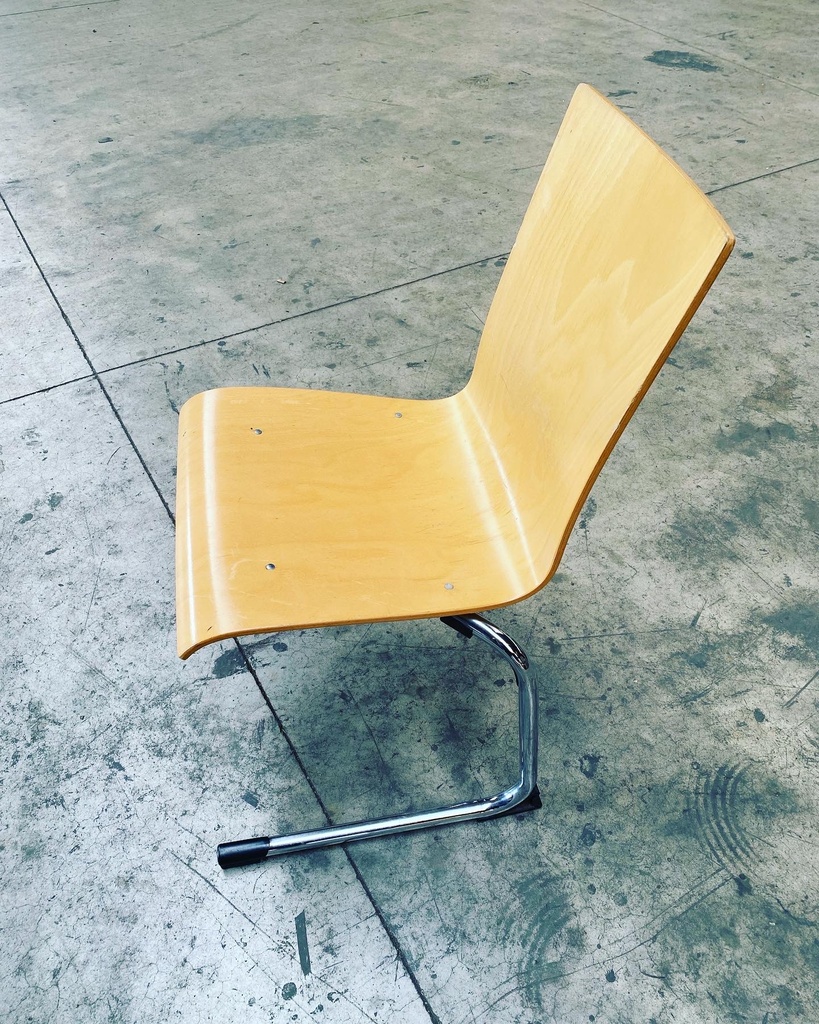 Chaises bois multiplis