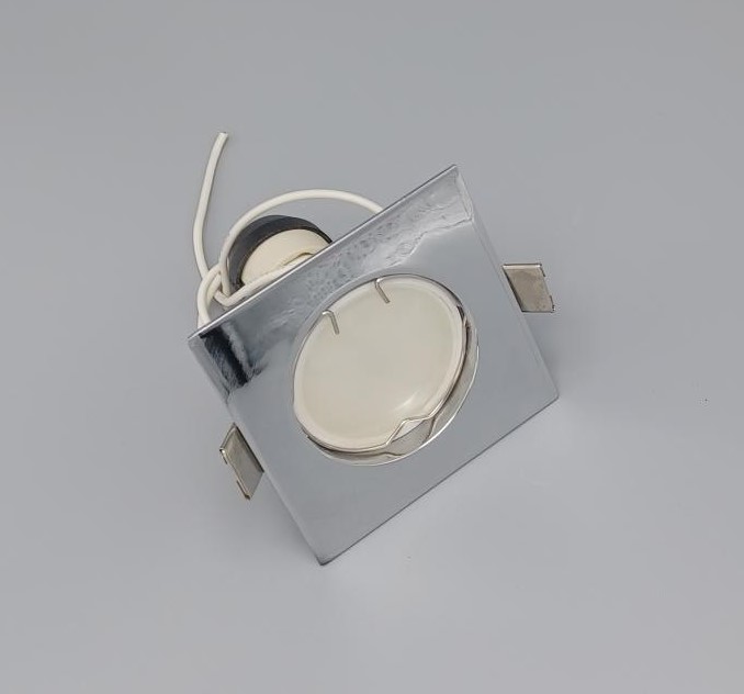 Spot orientable métal (copie)