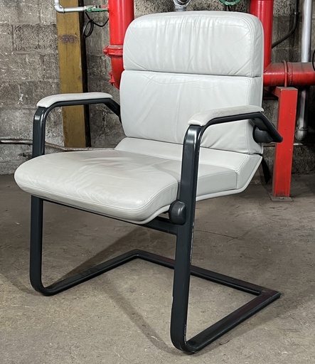 [CFL] Chaise visiteur grise