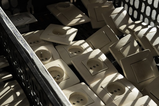 Prises et interrupteurs muraux