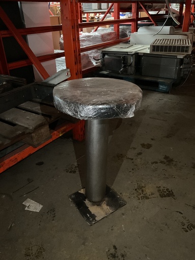 [000MOB001] Tabouret fixe