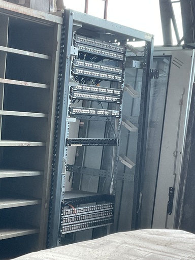 [A53] Armoire réseau