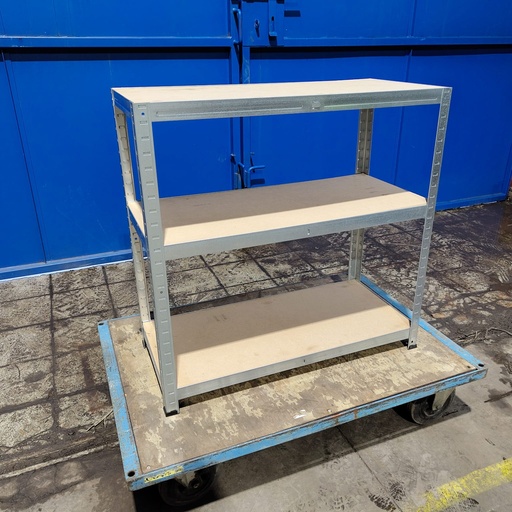 Etagère métallique légère