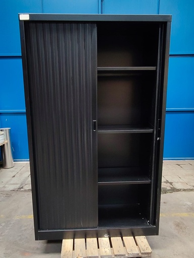 Armoire à volet noire