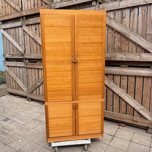 [000MOB007] Armoire de rangement haute en bois