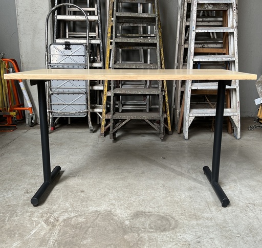[COLLECTE] Table de bureau 122,5 x 60 - pce